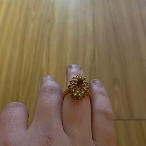 Elegant Gold Cluster Ring
